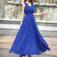 Bohemian Dress 2017 Summer New Women's Dress Long Solid Dress Slim Sleeveless Beach Dress For Female V-Neck 6 Color Cute Style