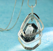 2016 New Arrival Women Pendant Necklaces Section Crystal Long Necklace