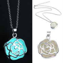 Glow In the Dark Heart Necklace Pendant Christmas Gift for Daugher Mum