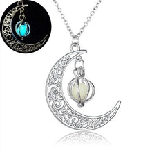 Glow In the Dark Heart Necklace Pendant Christmas Gift for Daugher Mum