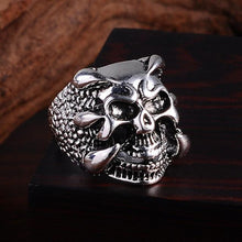 2017 Anel Masculino Punk Vintage Trend Men's Ring Gothic Men's Skull Flower Biker Zinc alloy Ring Man fashion Free shipping